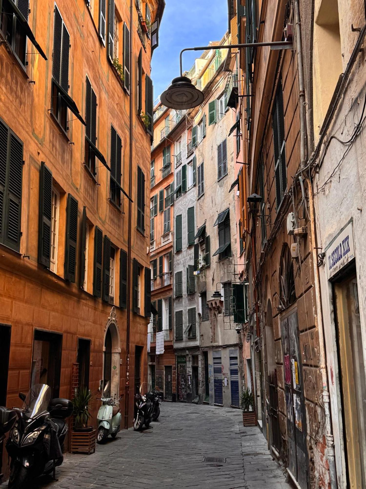 Quadrilocale A 50 Passi Dal Duomo, Primo Piano Nobile Genua